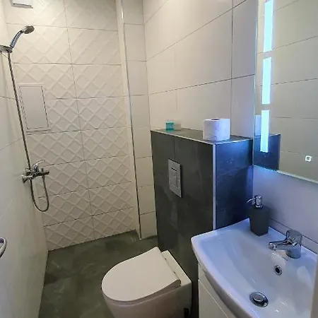 Super Central Lovely And Clean Apartman Burgasz